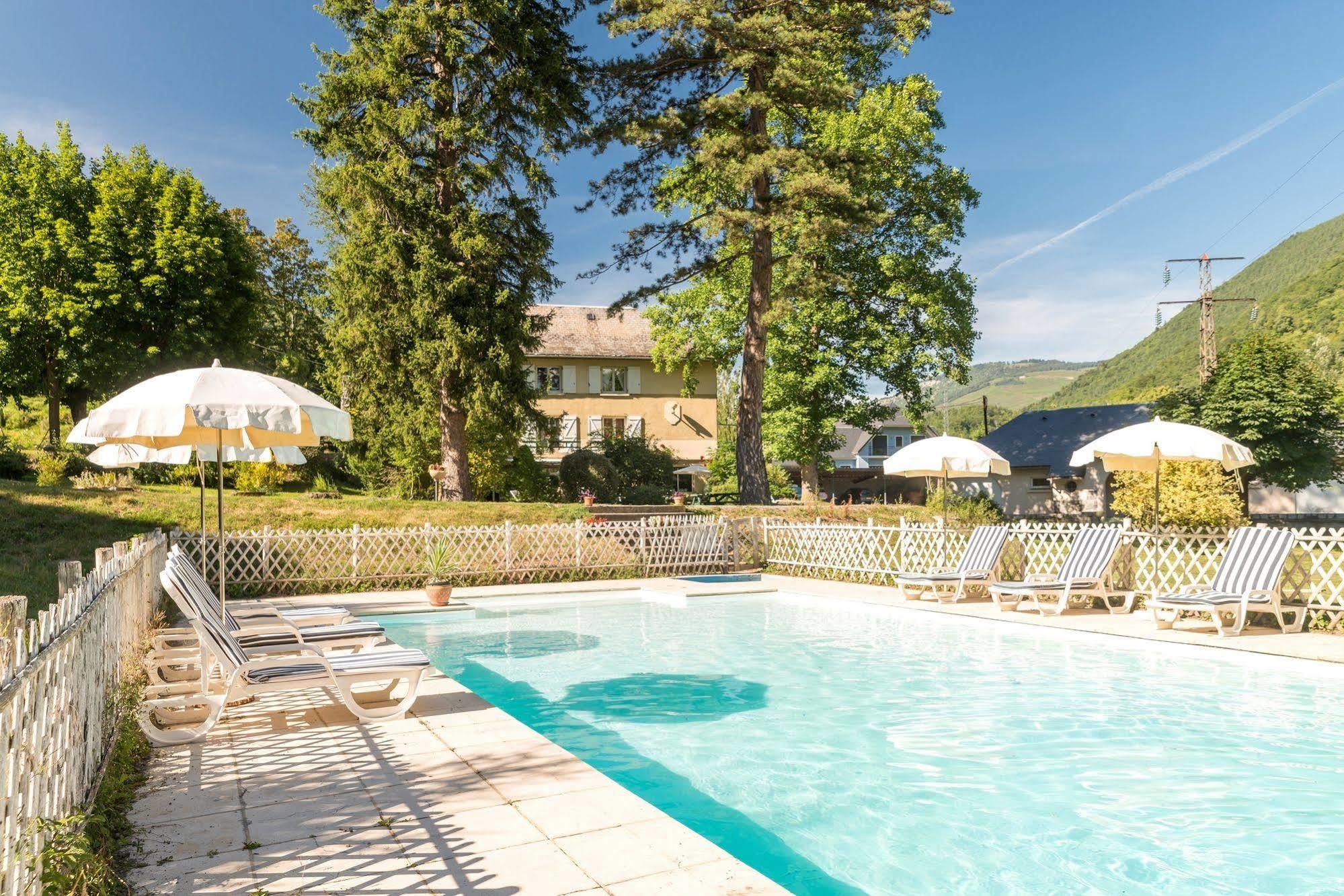 Hotel Du Val D'Aure Cadeac Luaran gambar